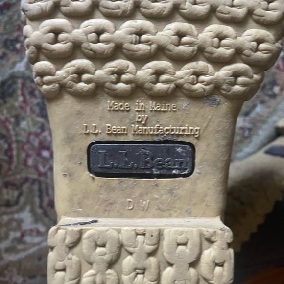 Size 9 LL Bean ankle duck boots - Picture 9 of 9